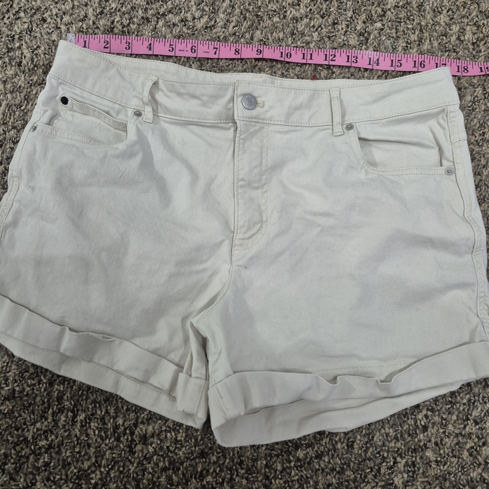 Calvin Klein Jeans Tan Jean Shorts Casual Summer Essential - Picture 4 of 7